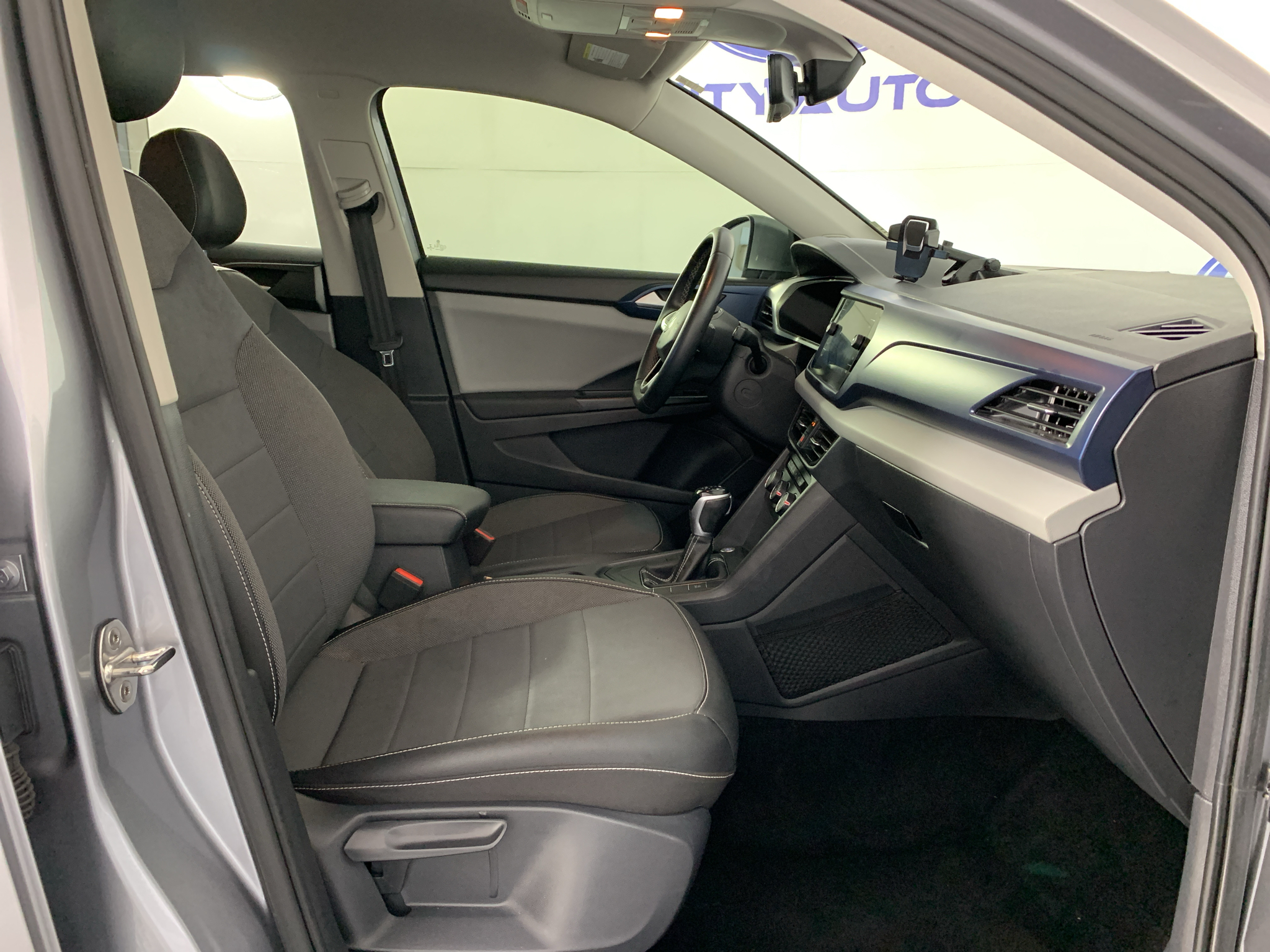 Used 2022 Volkswagen Taos SUV