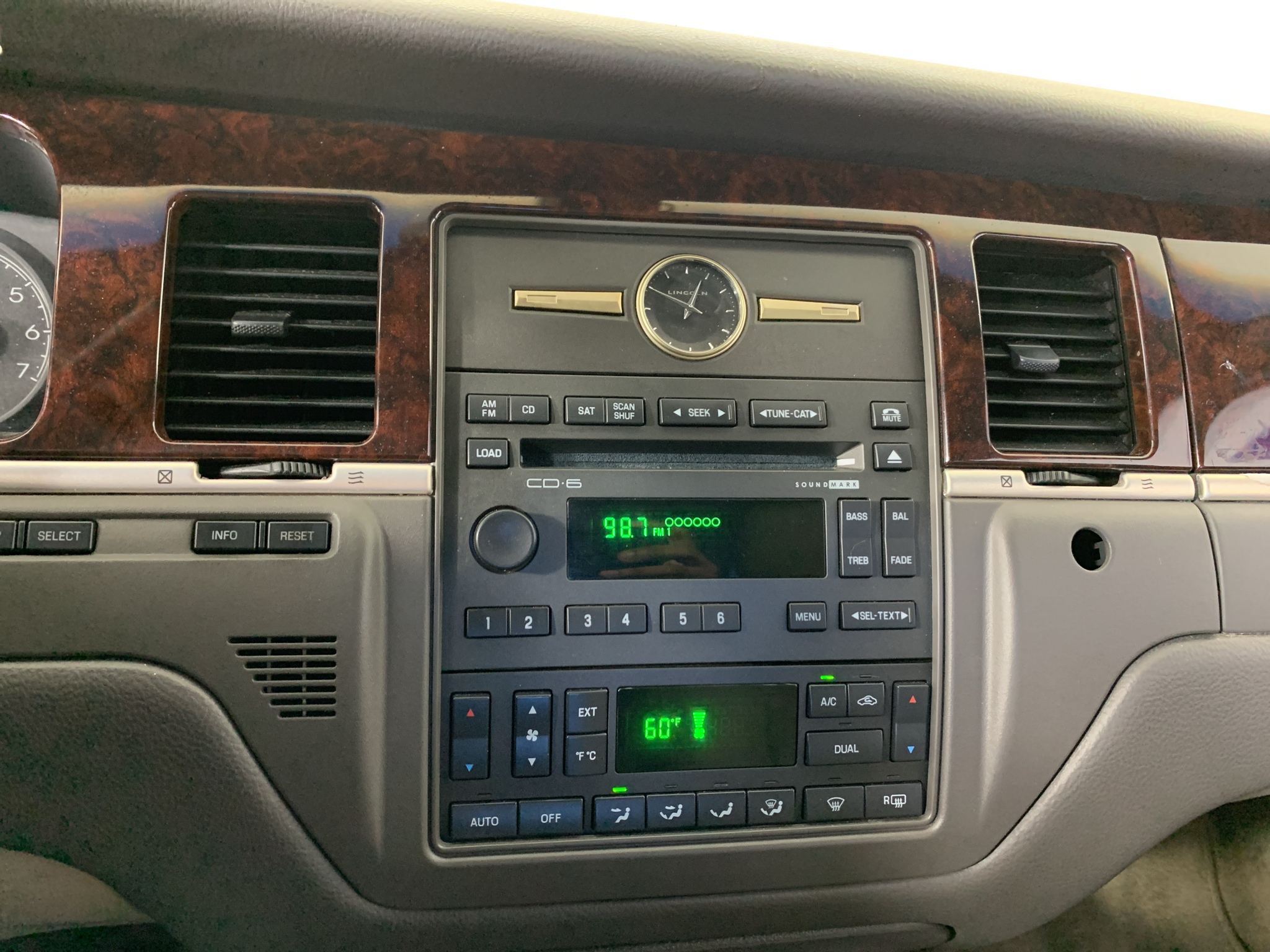Used 2011 Lincoln Town Car Sedan