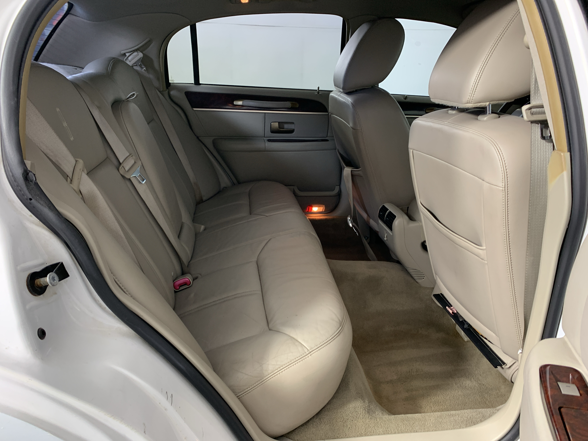 Used 2011 Lincoln Town Car Sedan