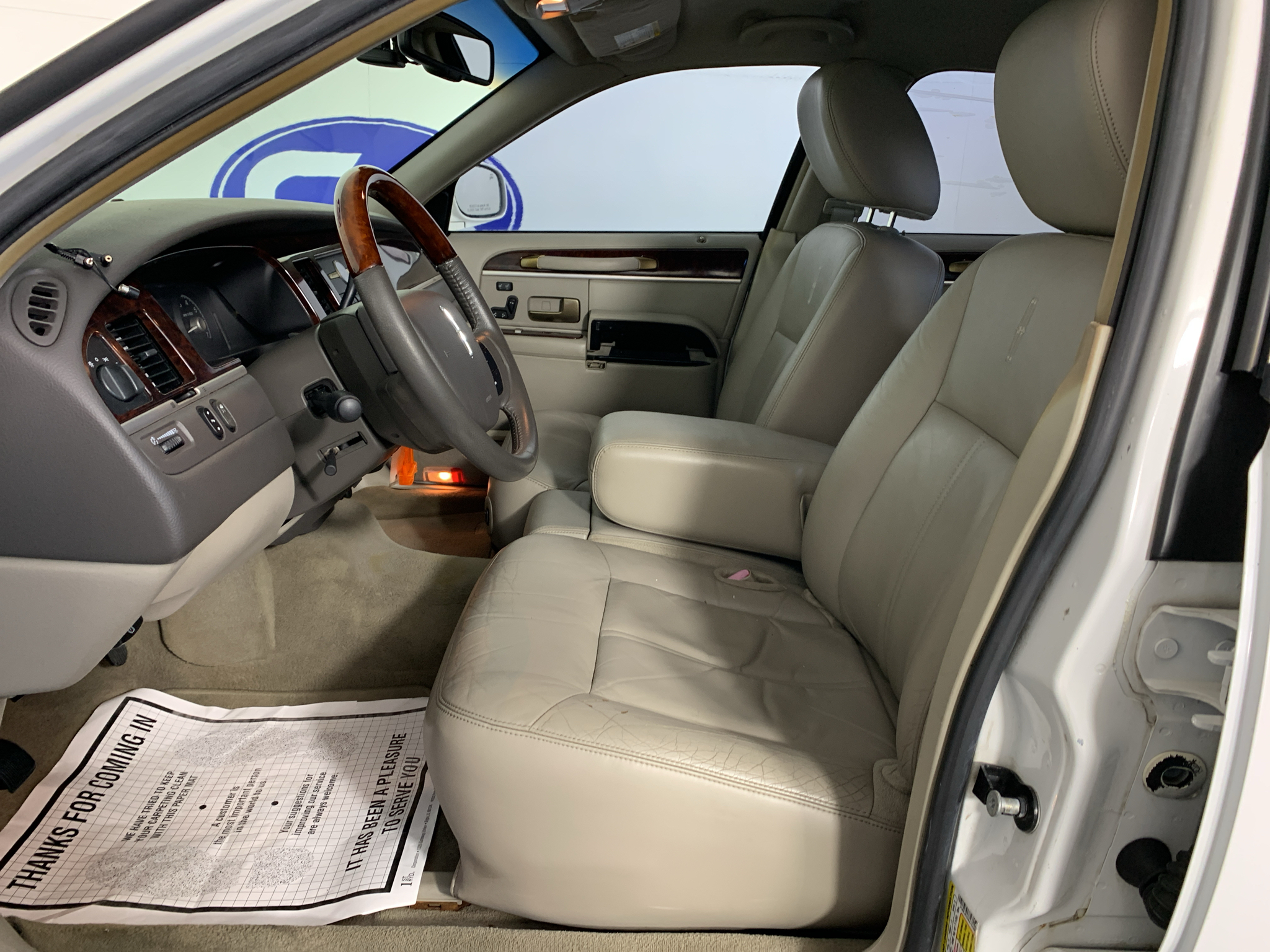 Used 2011 Lincoln Town Car Sedan
