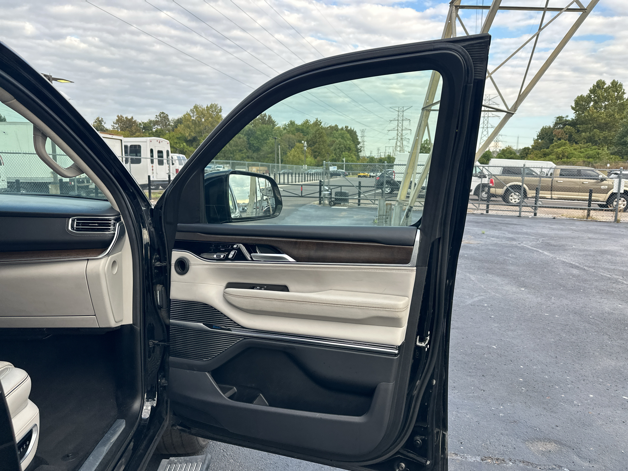 Used 2023 Jeep Grand Wagoneer SUV