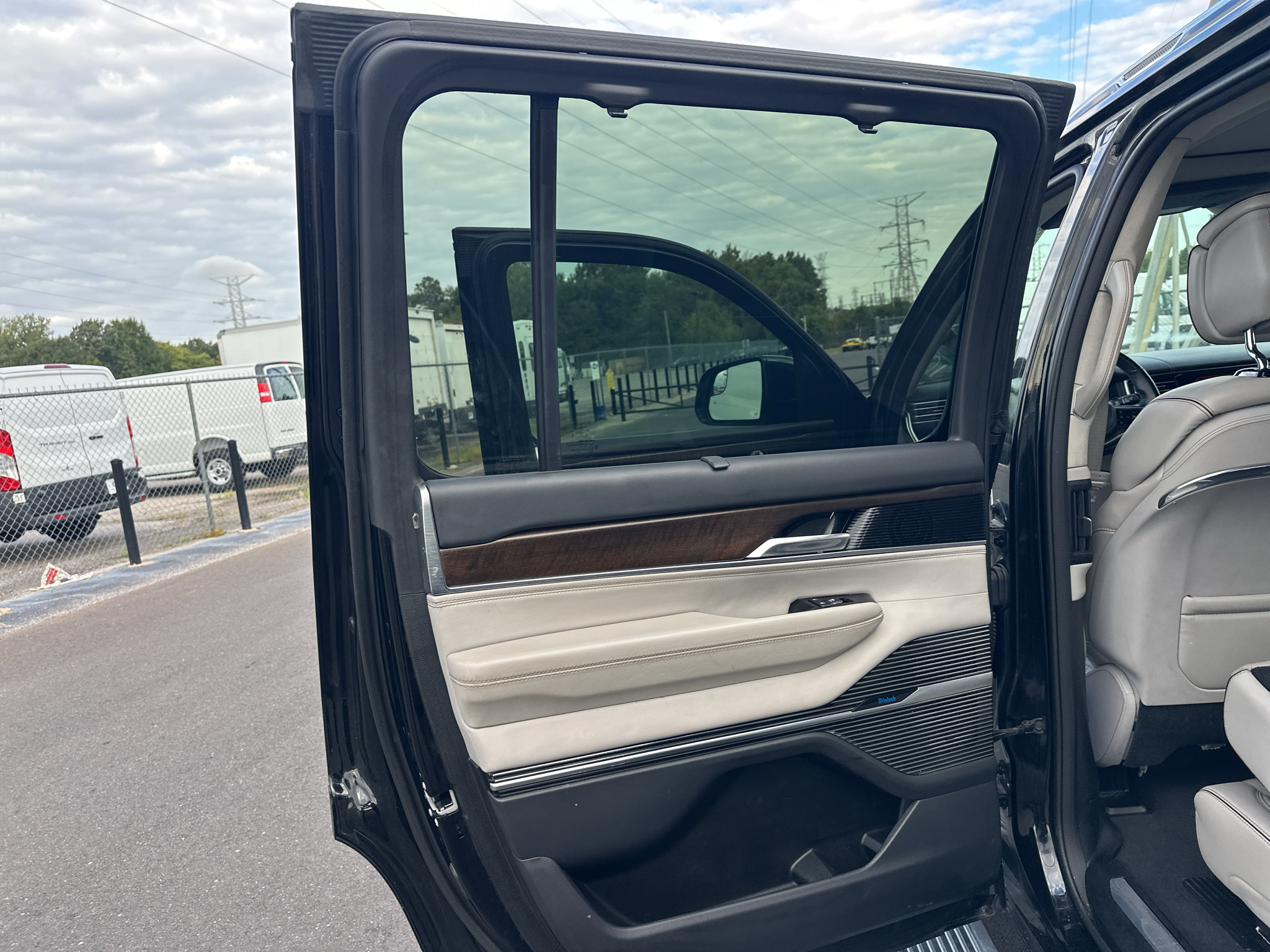 Used 2023 Jeep Grand Wagoneer SUV