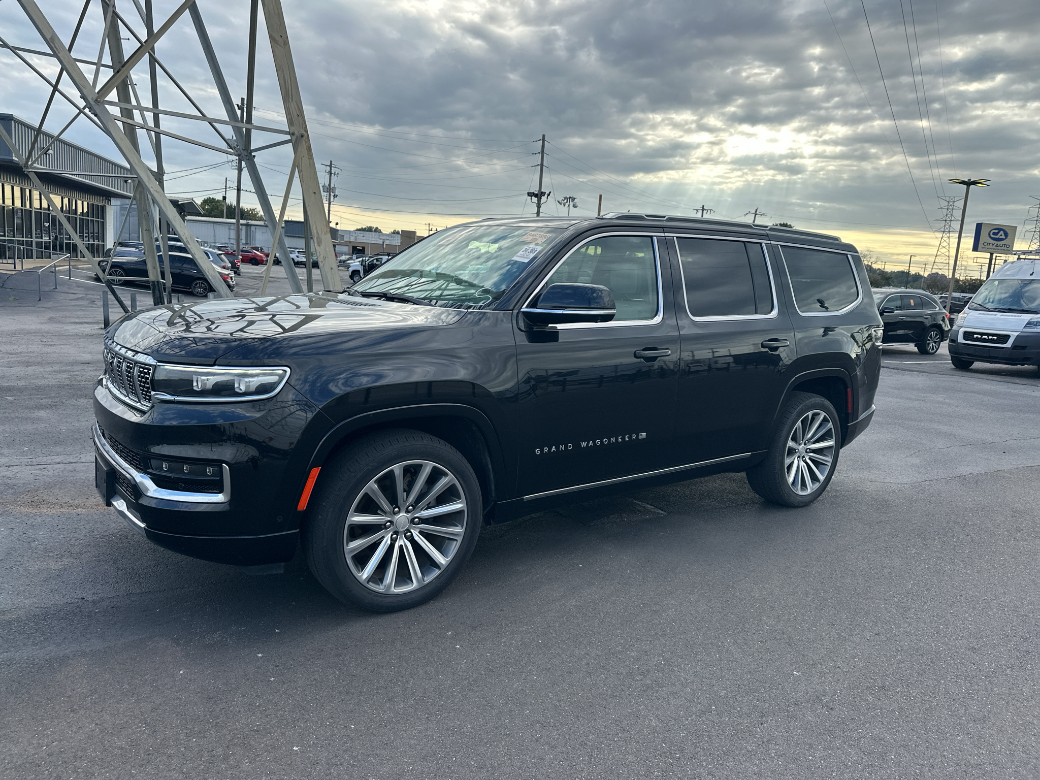 2023 Jeep Grand Wagoneer