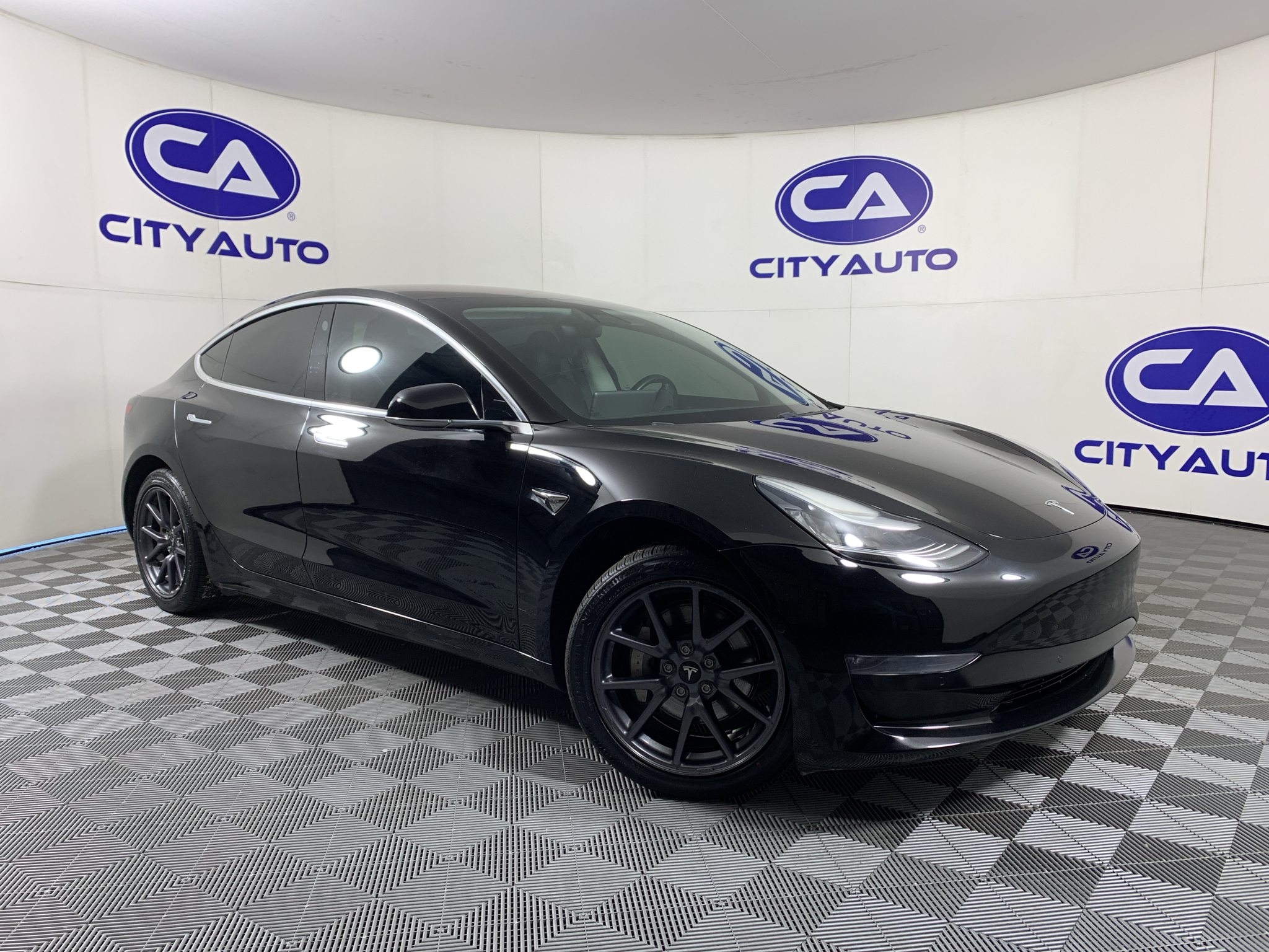 2019 Tesla Model 3 Standard Range Plus
