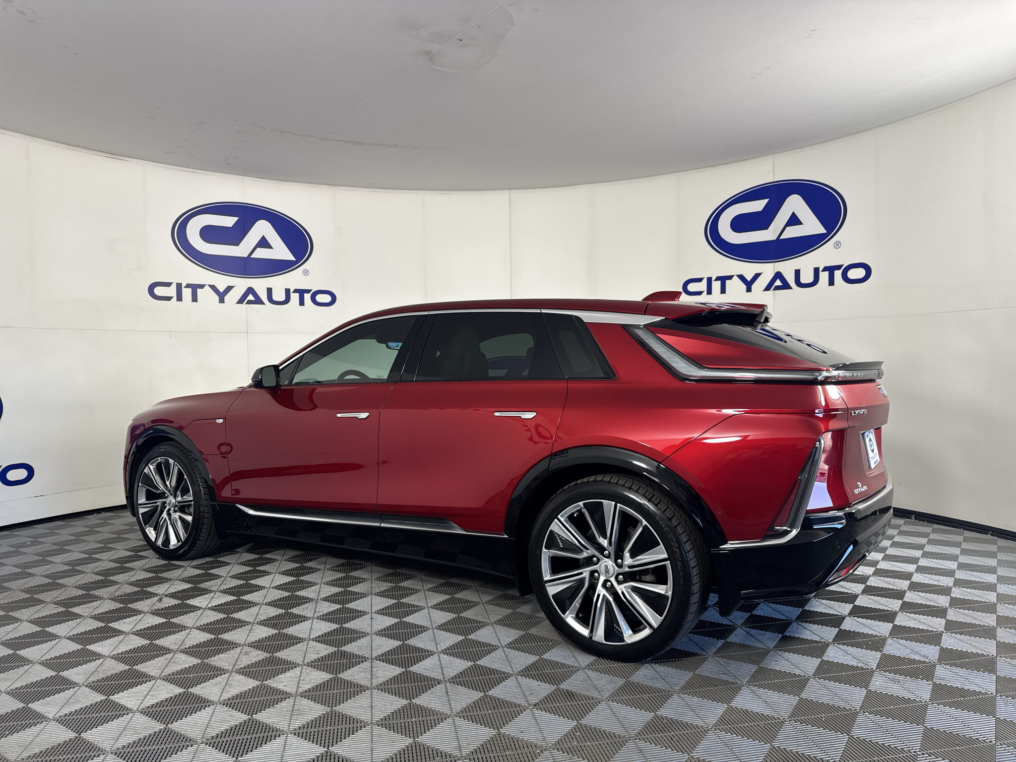 Used 2024 Cadillac Lyriq SUV