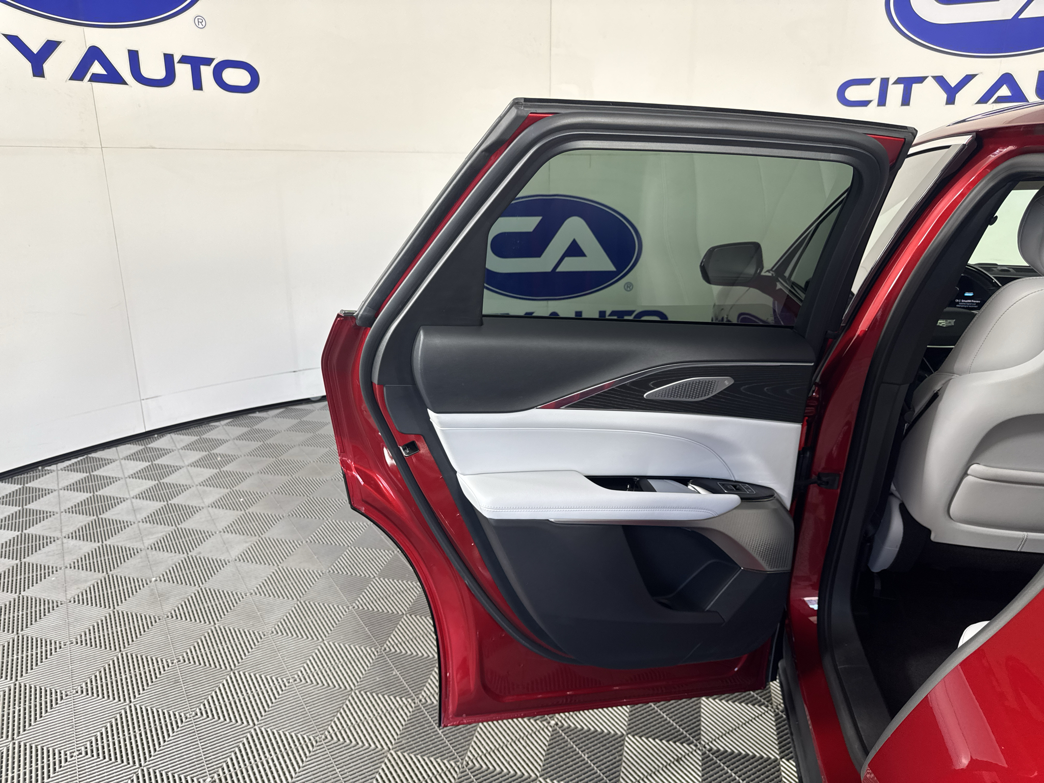 Used 2024 Cadillac Lyriq SUV