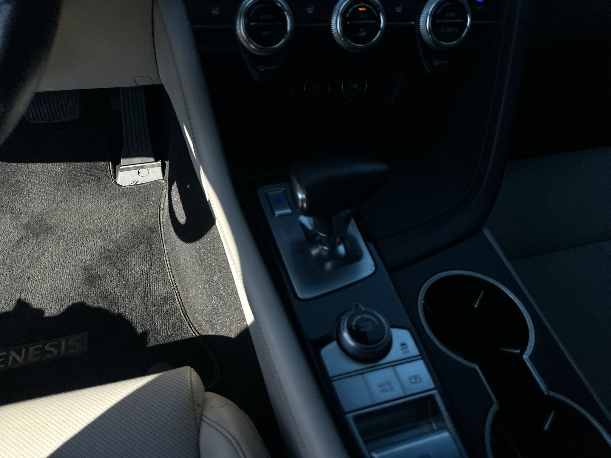 Used 2023 Genesis G70 Sedan
