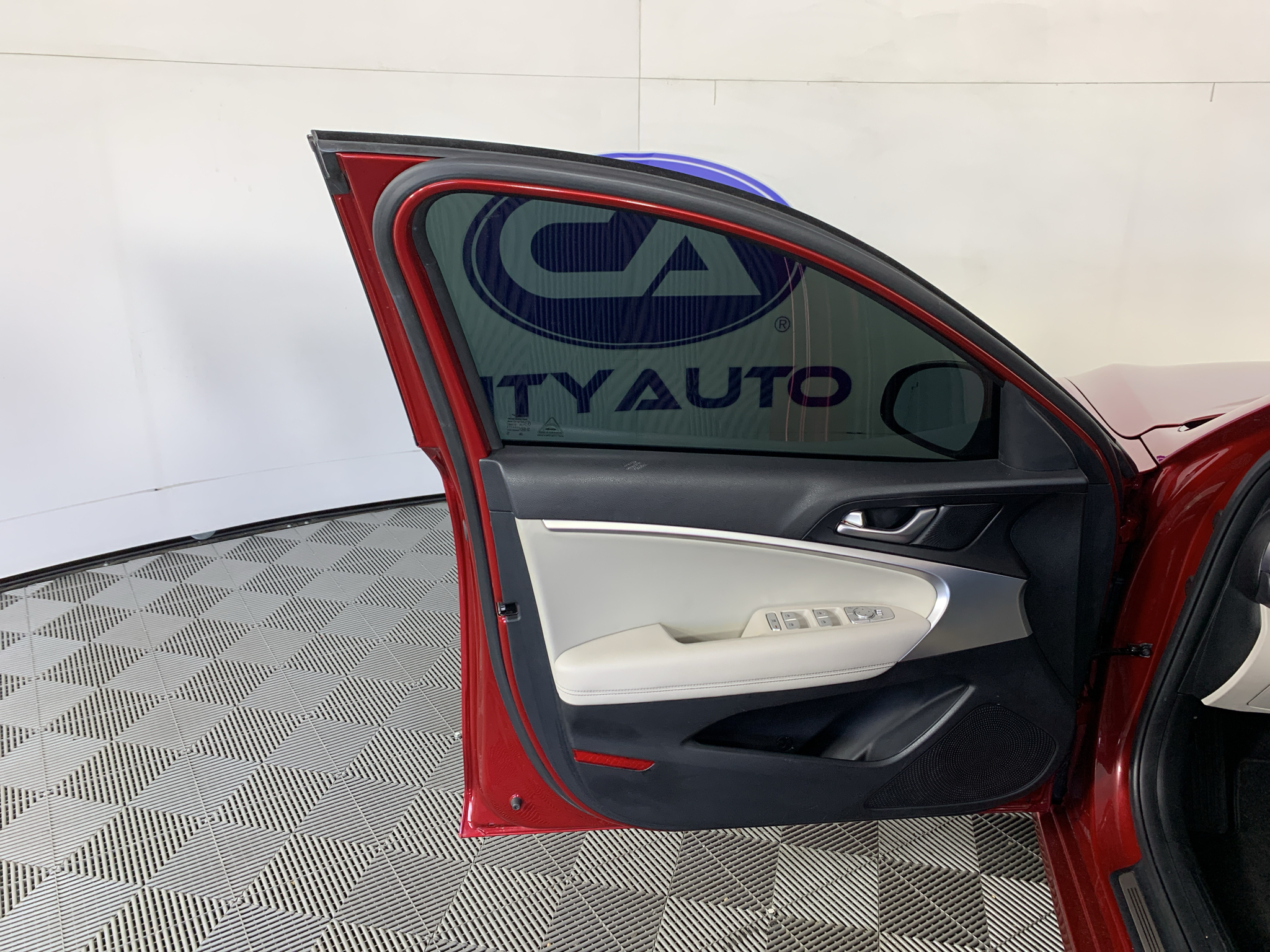 Used 2023 Genesis G70 Sedan