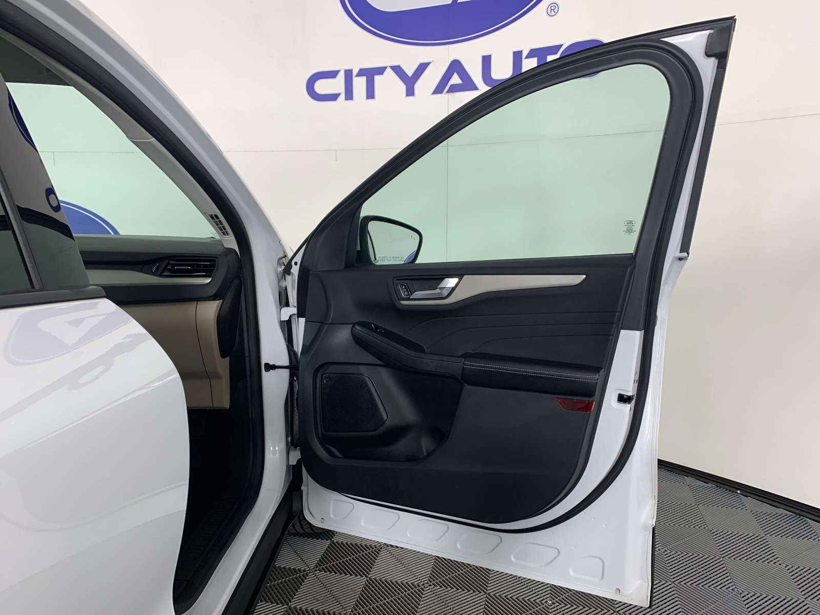 Used 2022 Ford Escape SUV