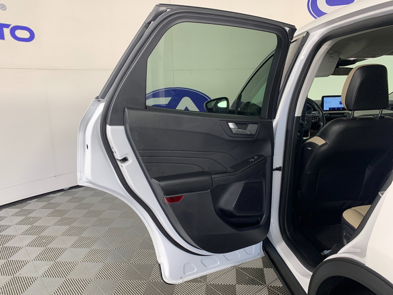 Used 2022 Ford Escape SUV