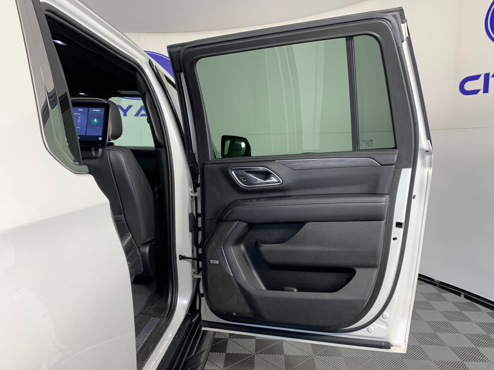 Used 2021 GMC Yukon XL 1500 SUV