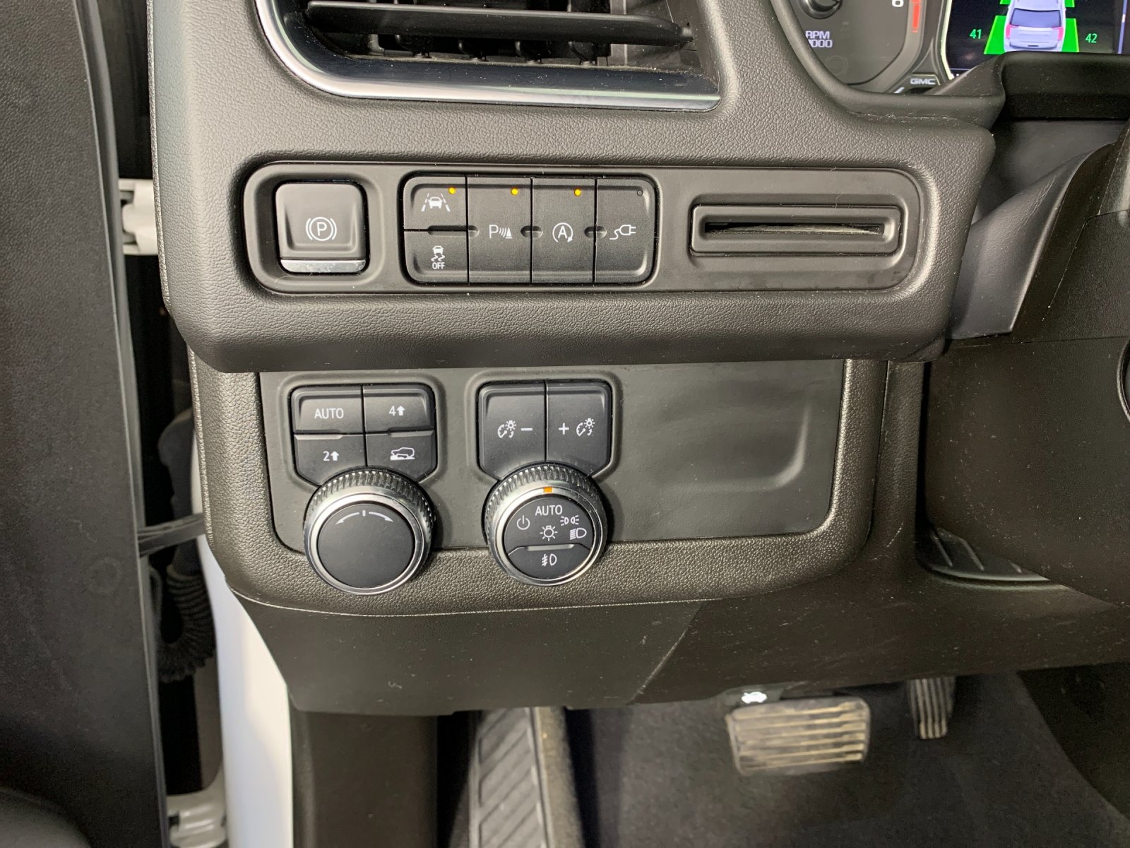 Used 2021 GMC Yukon XL 1500 SUV