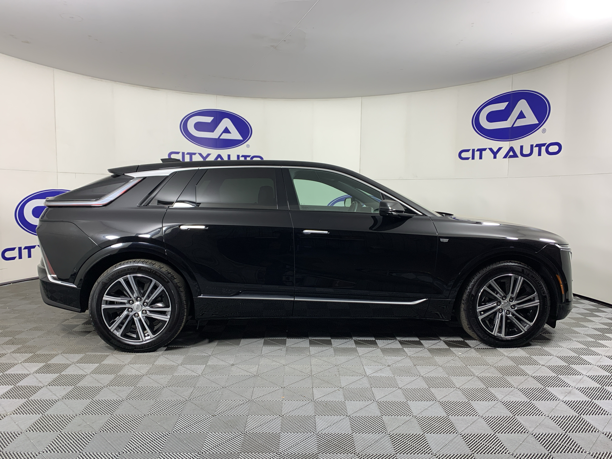 Used 2024 Cadillac Lyriq SUV