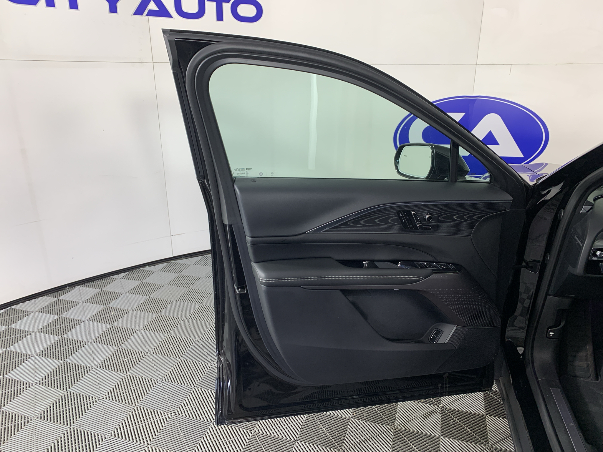 Used 2024 Cadillac Lyriq SUV
