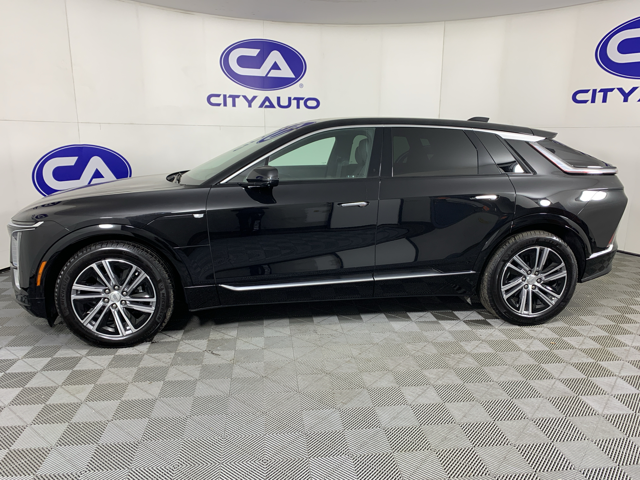 Used 2024 Cadillac Lyriq SUV