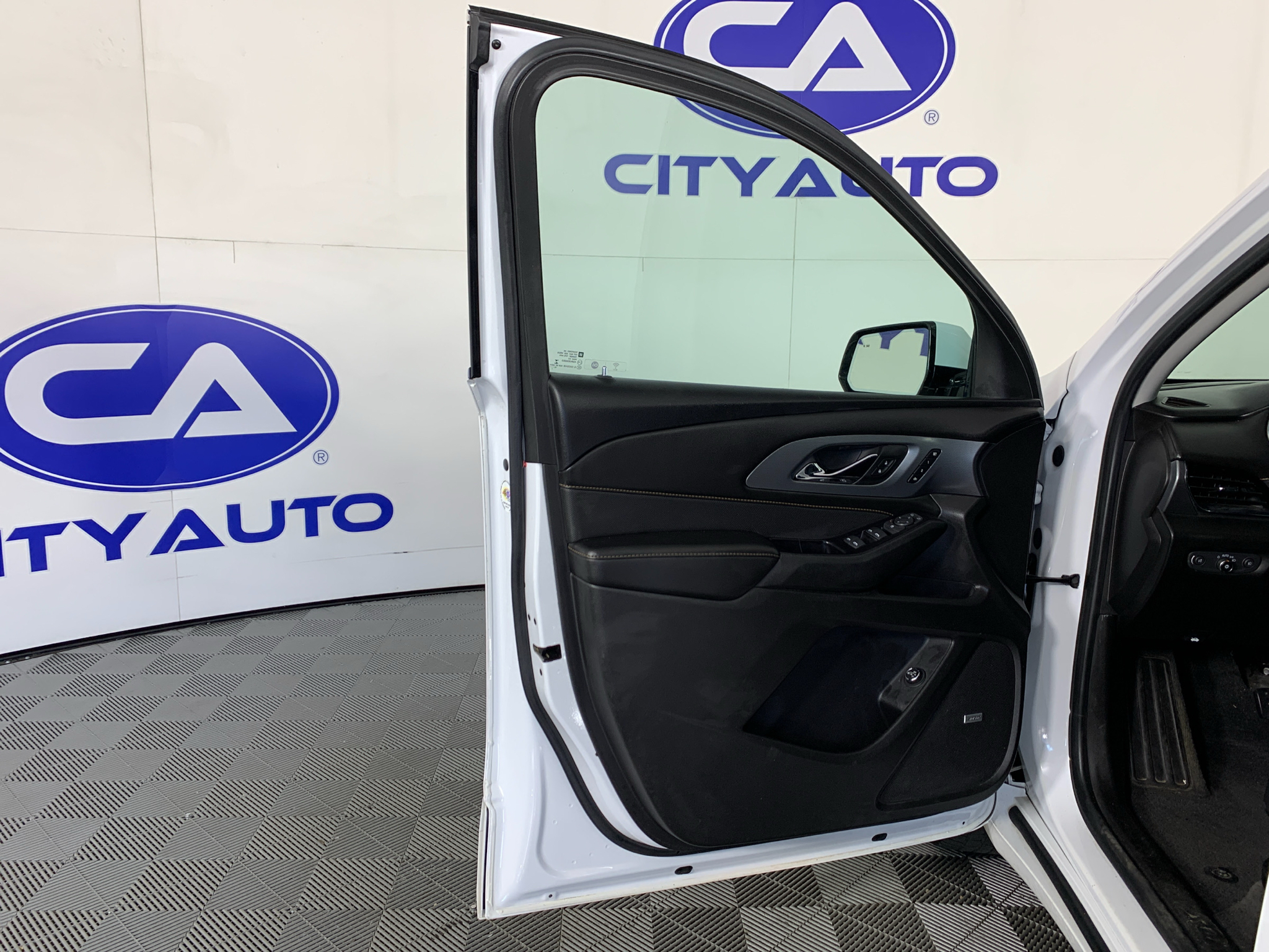 Used 2019 Chevrolet Traverse SUV