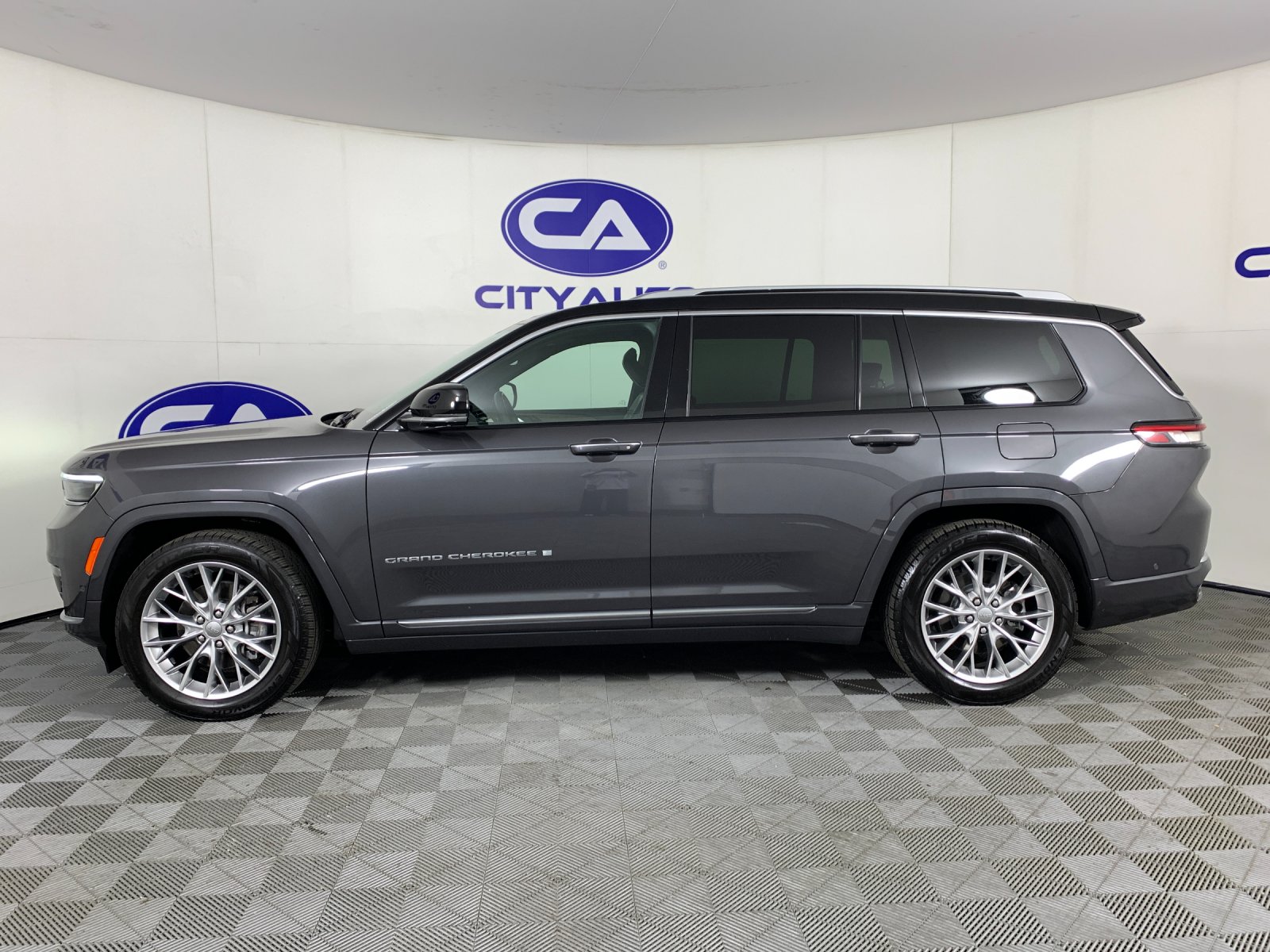 Used 2023 Jeep Grand Cherokee L SUV