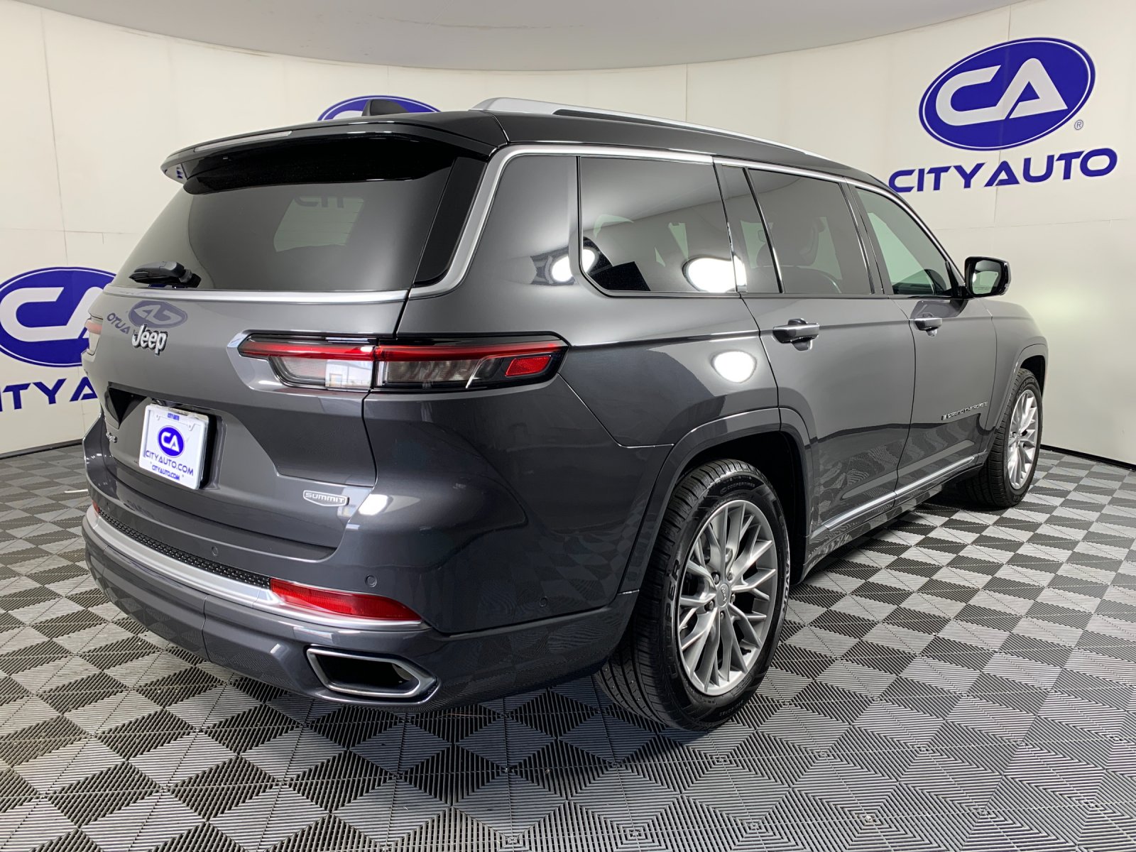 Used 2023 Jeep Grand Cherokee L SUV