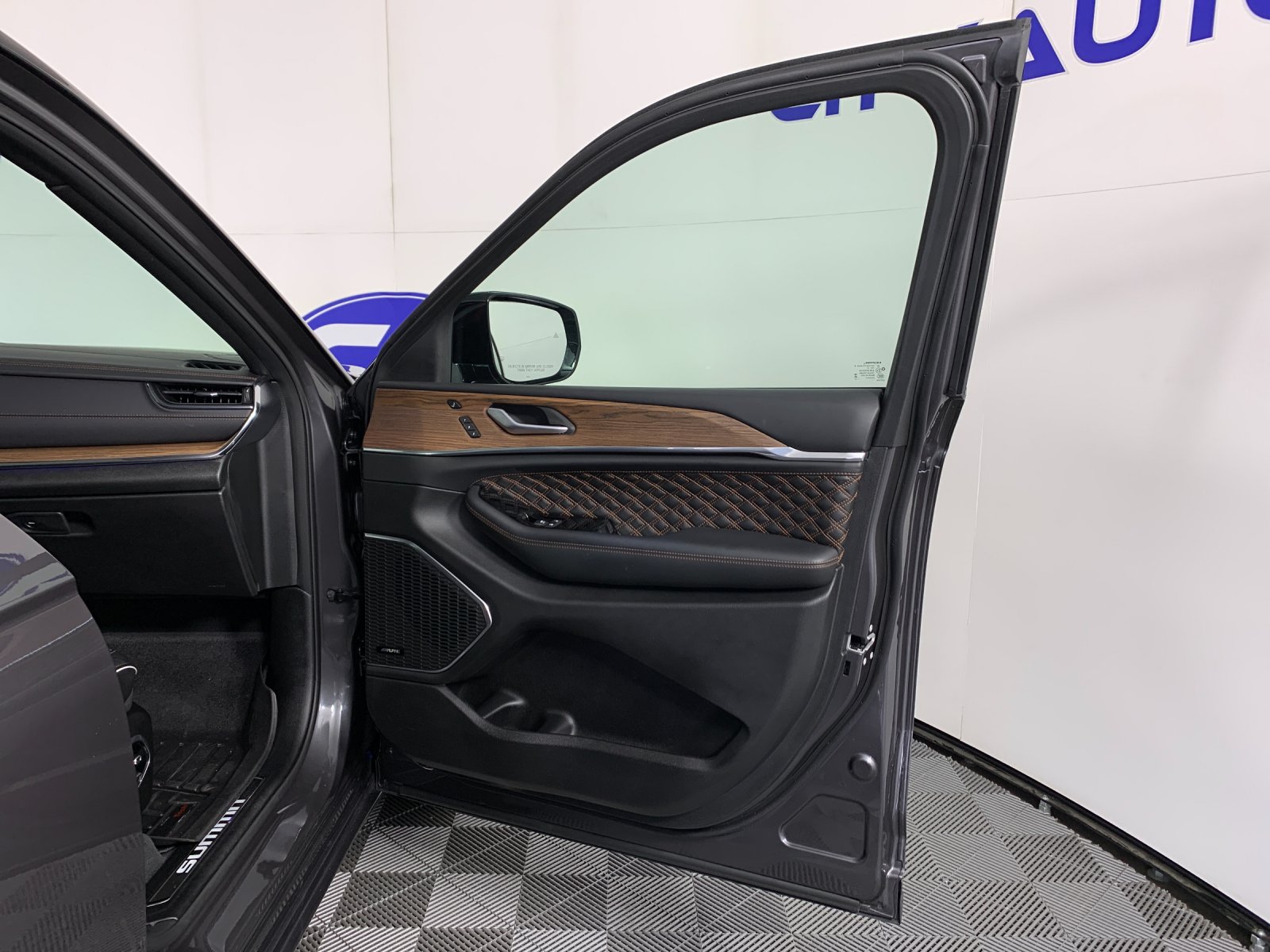 Used 2023 Jeep Grand Cherokee L SUV