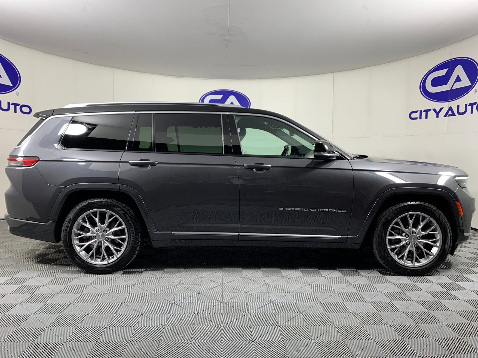 Used 2023 Jeep Grand Cherokee L SUV