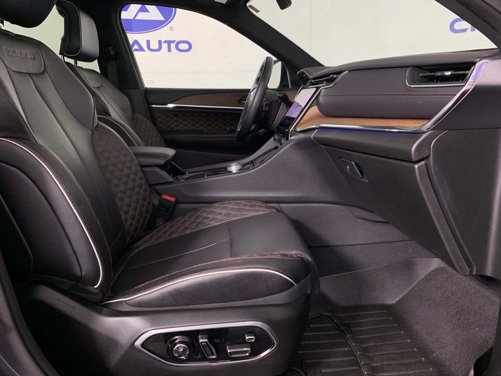Used 2023 Jeep Grand Cherokee L SUV