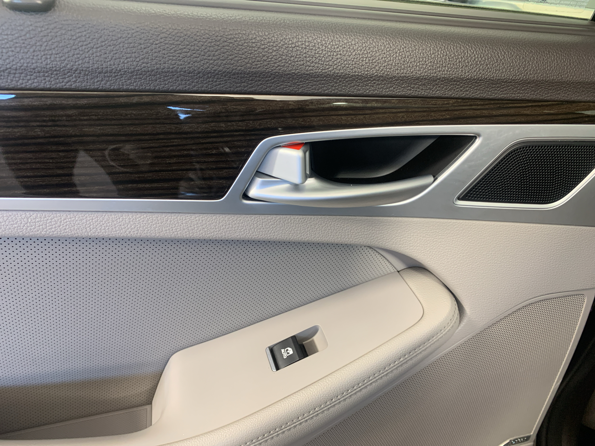 Used 2017 Genesis G80 Sedan