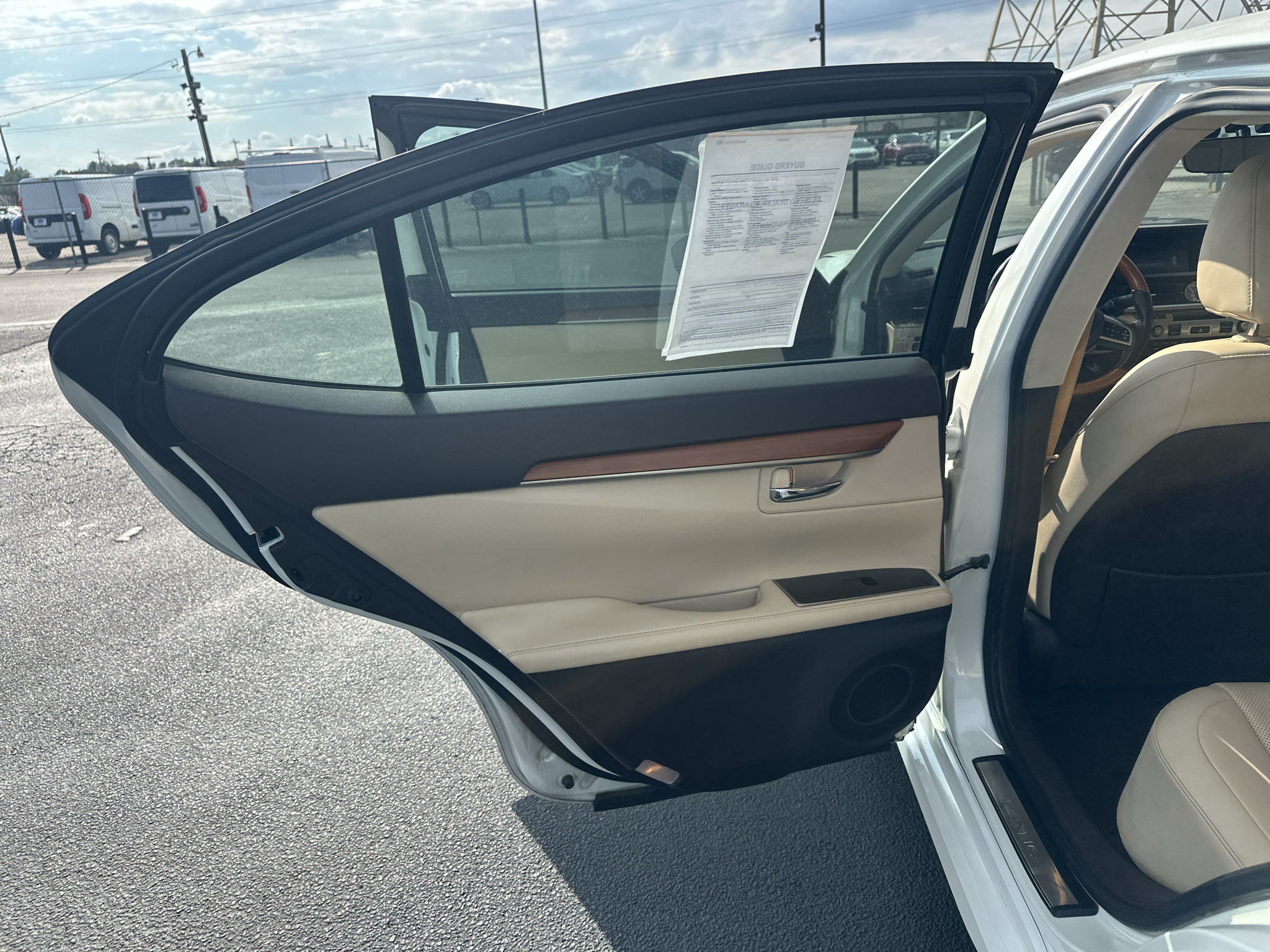 Used 2016 Lexus ES 300h Sedan