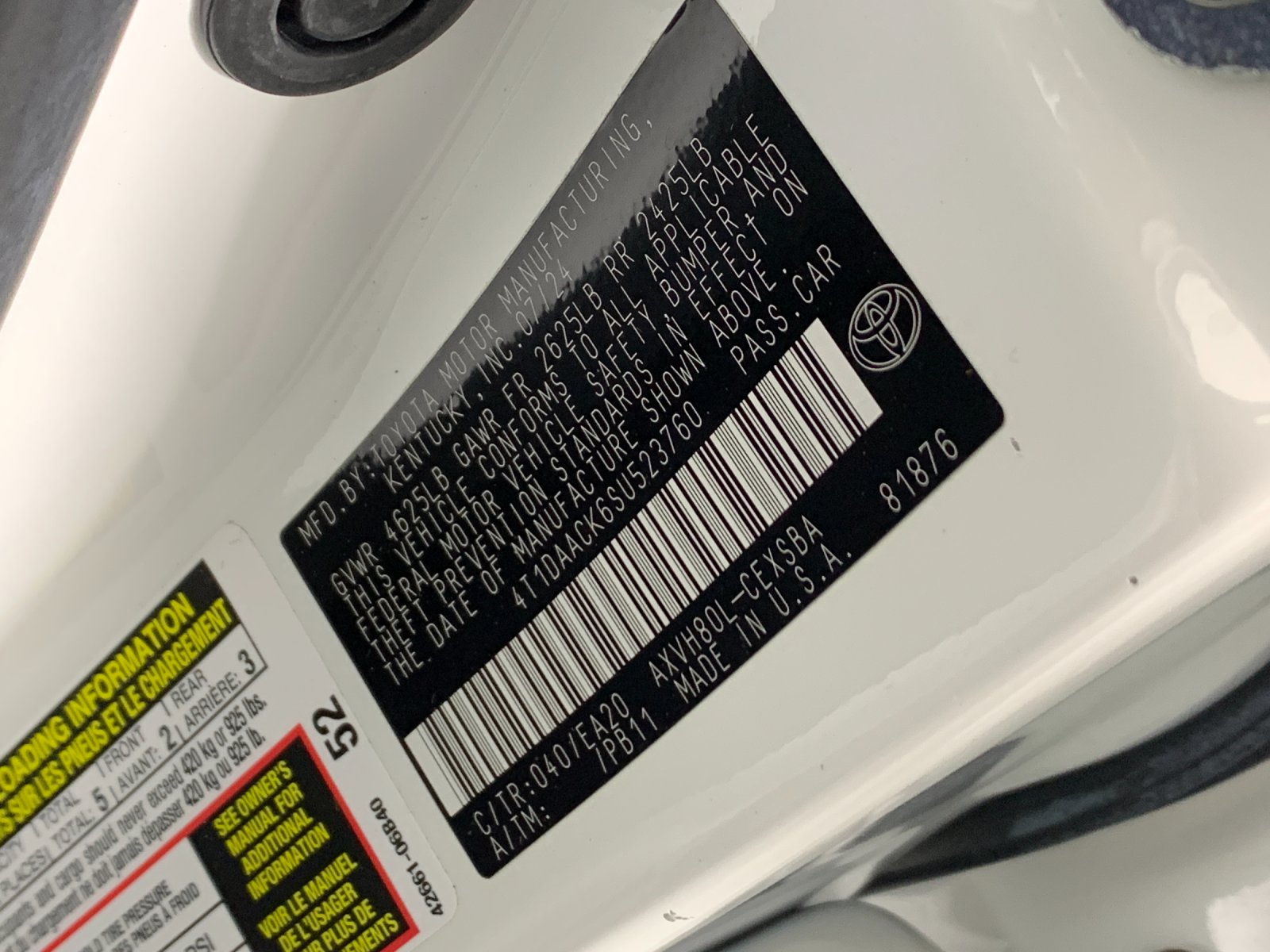 Vehicle photo 12