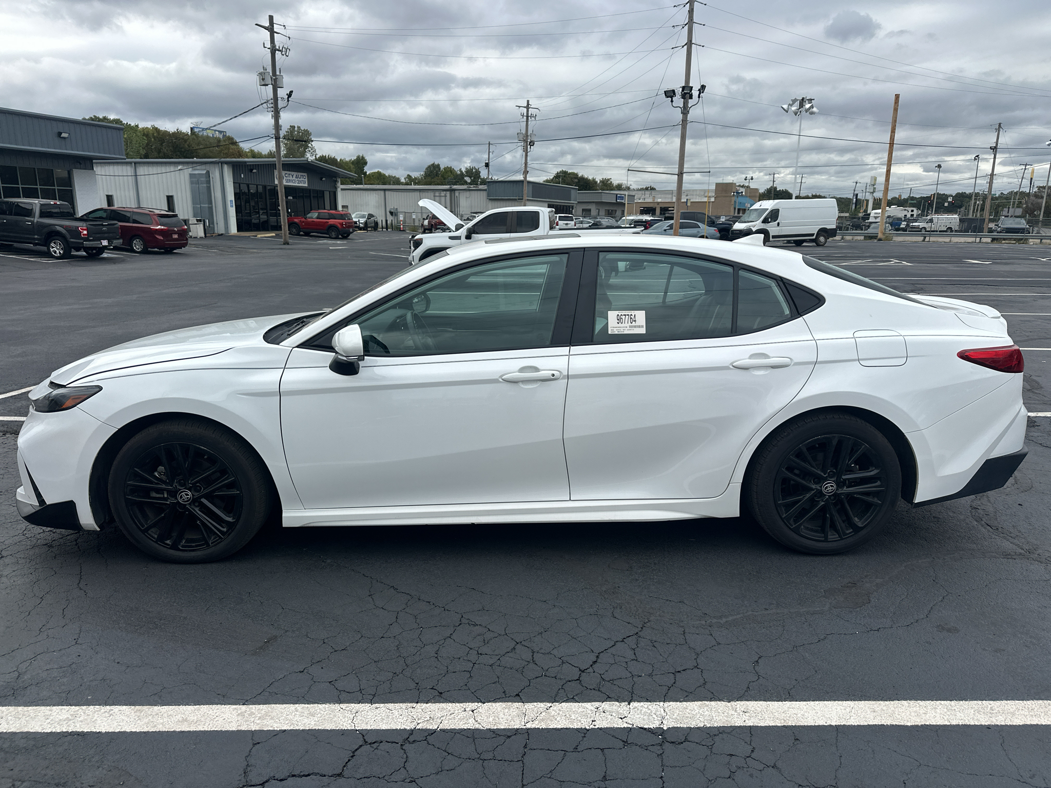 Used 2025 Toyota Camry Hybrid Sedan