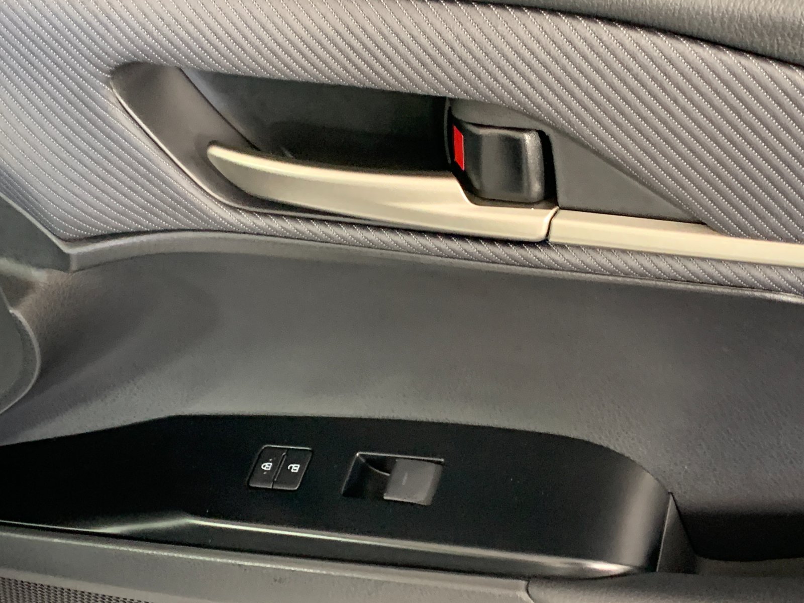 Vehicle photo 38