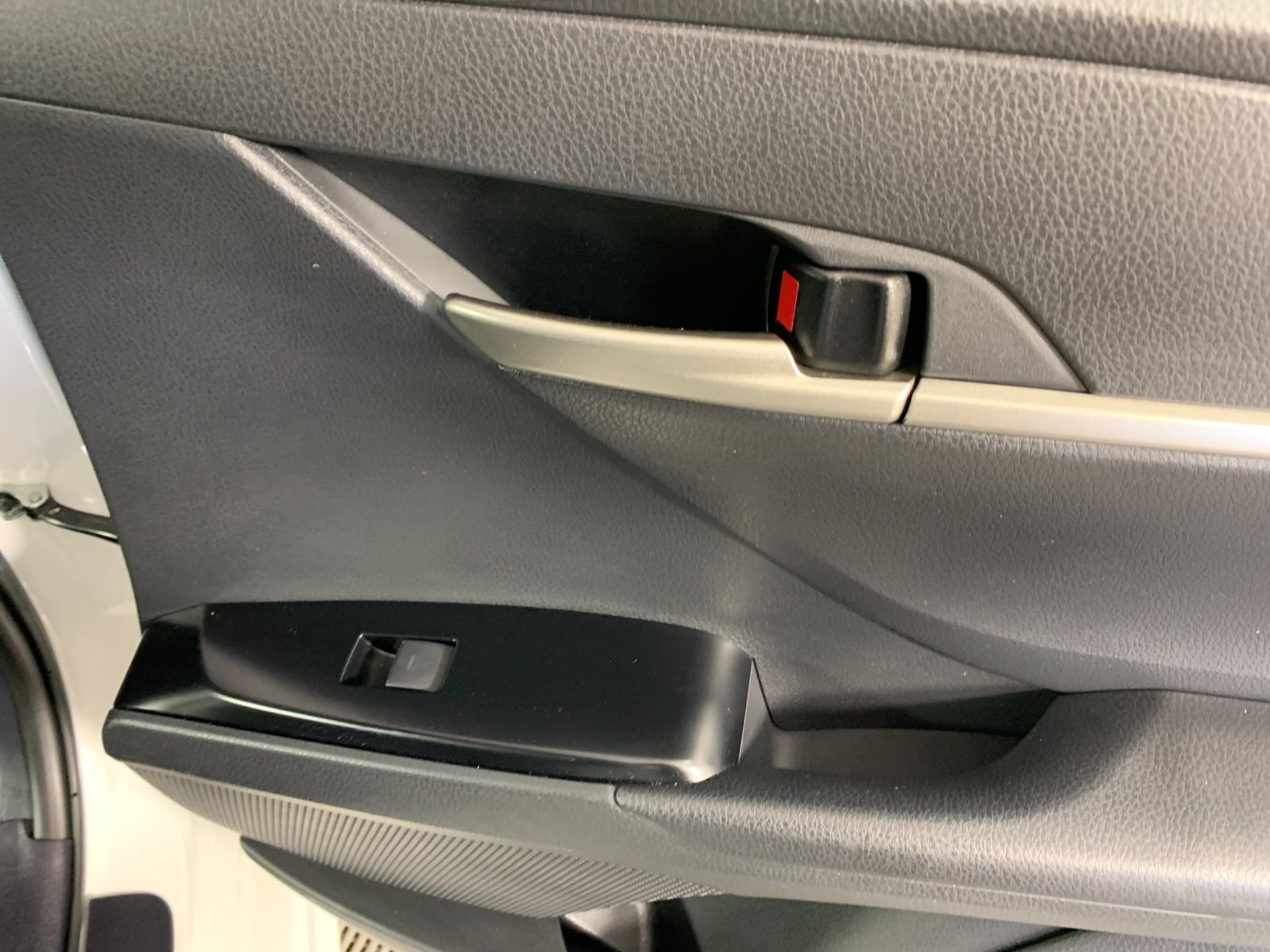 Vehicle photo 35