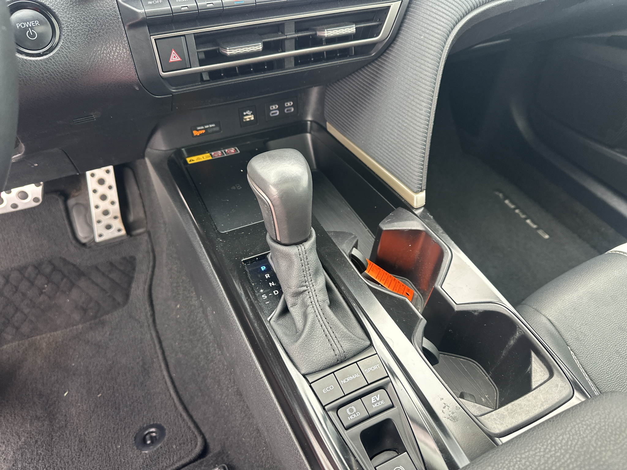 Used 2025 Toyota Camry Hybrid Sedan