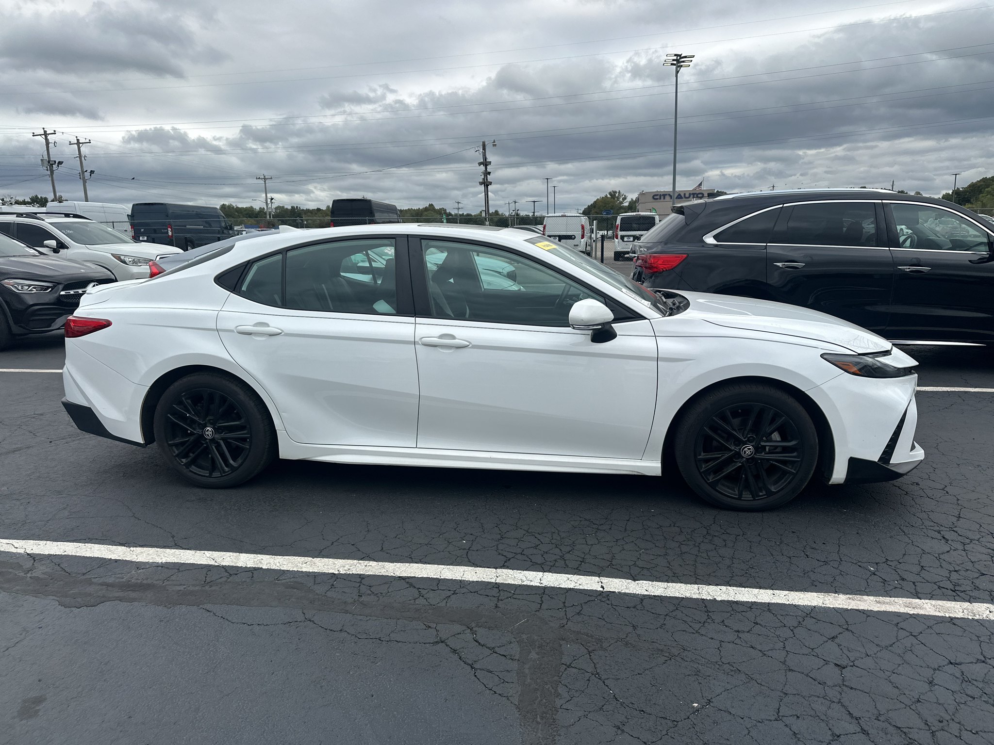 Used 2025 Toyota Camry Hybrid Sedan