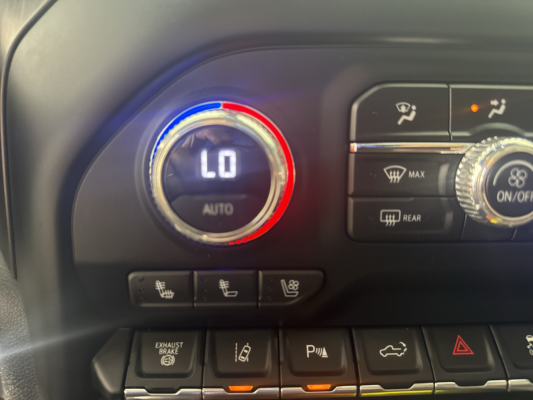 Vehicle photo 22