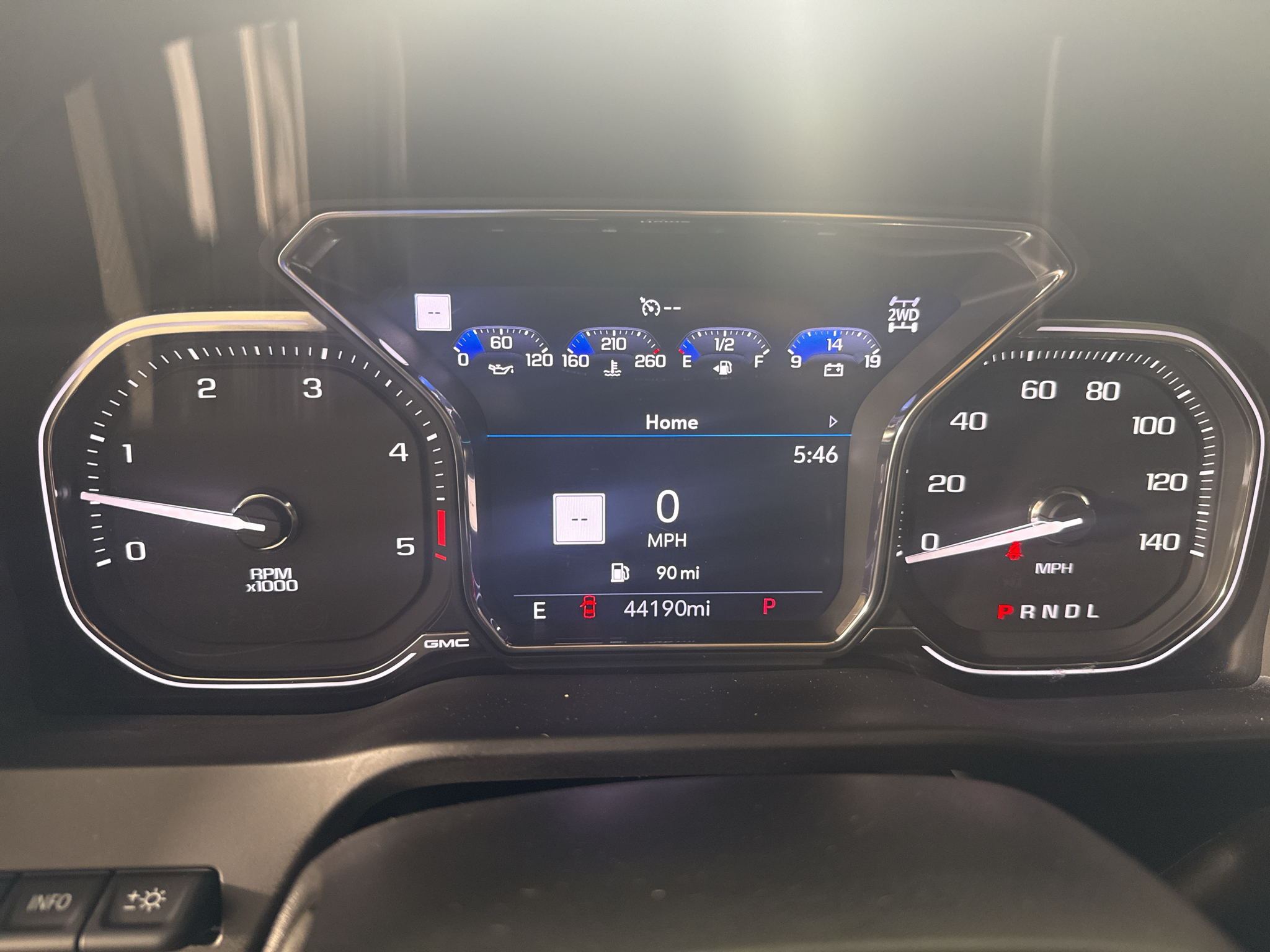 Vehicle photo 18