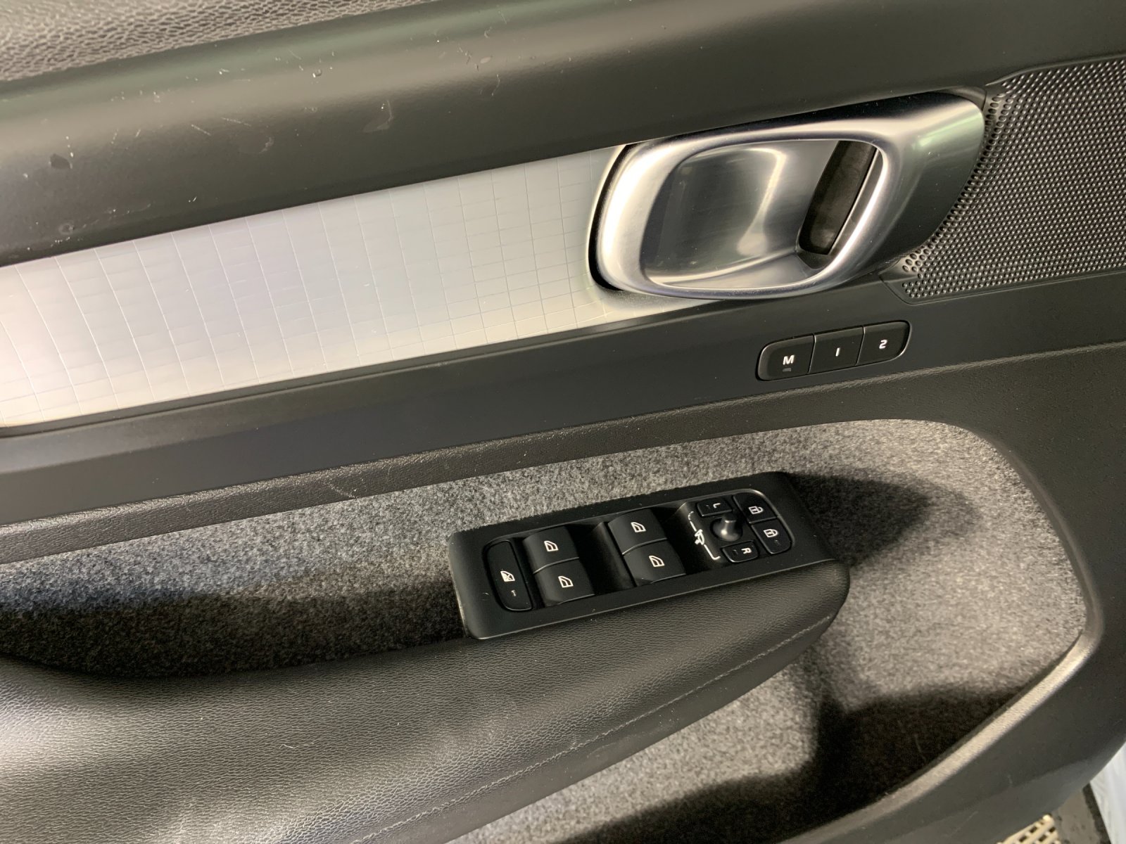 Used 2023 Volvo XC40 B5 SUV