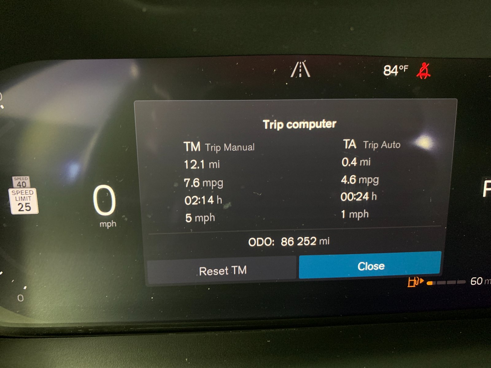 Used 2023 Volvo XC40 B5 SUV