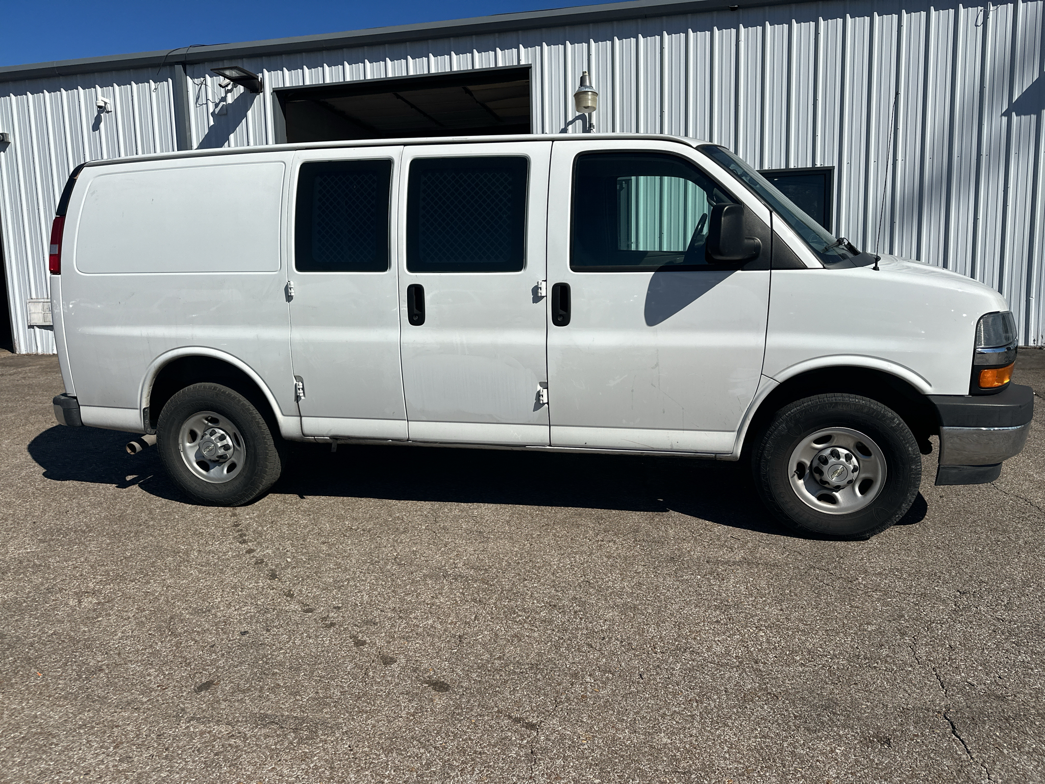 Used 2022 Chevrolet Express 2500 Van