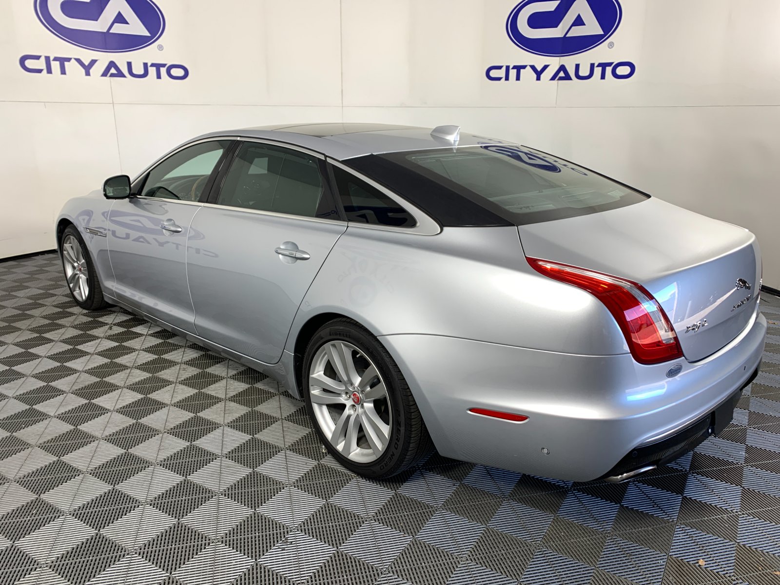 Used 2019 Jaguar XJ Sedan