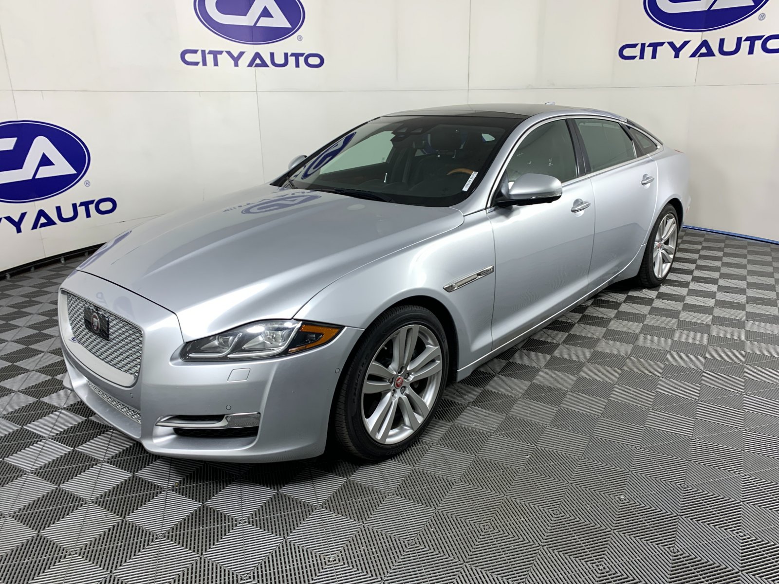 Used 2019 Jaguar XJ Sedan