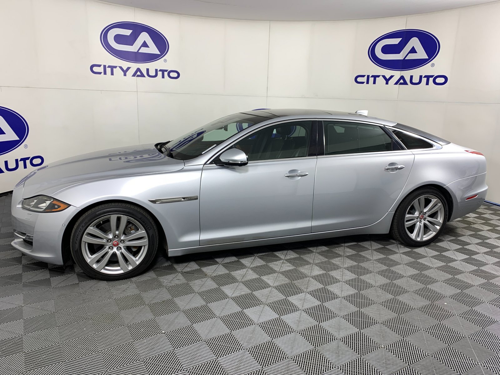 Used 2019 Jaguar XJ Sedan