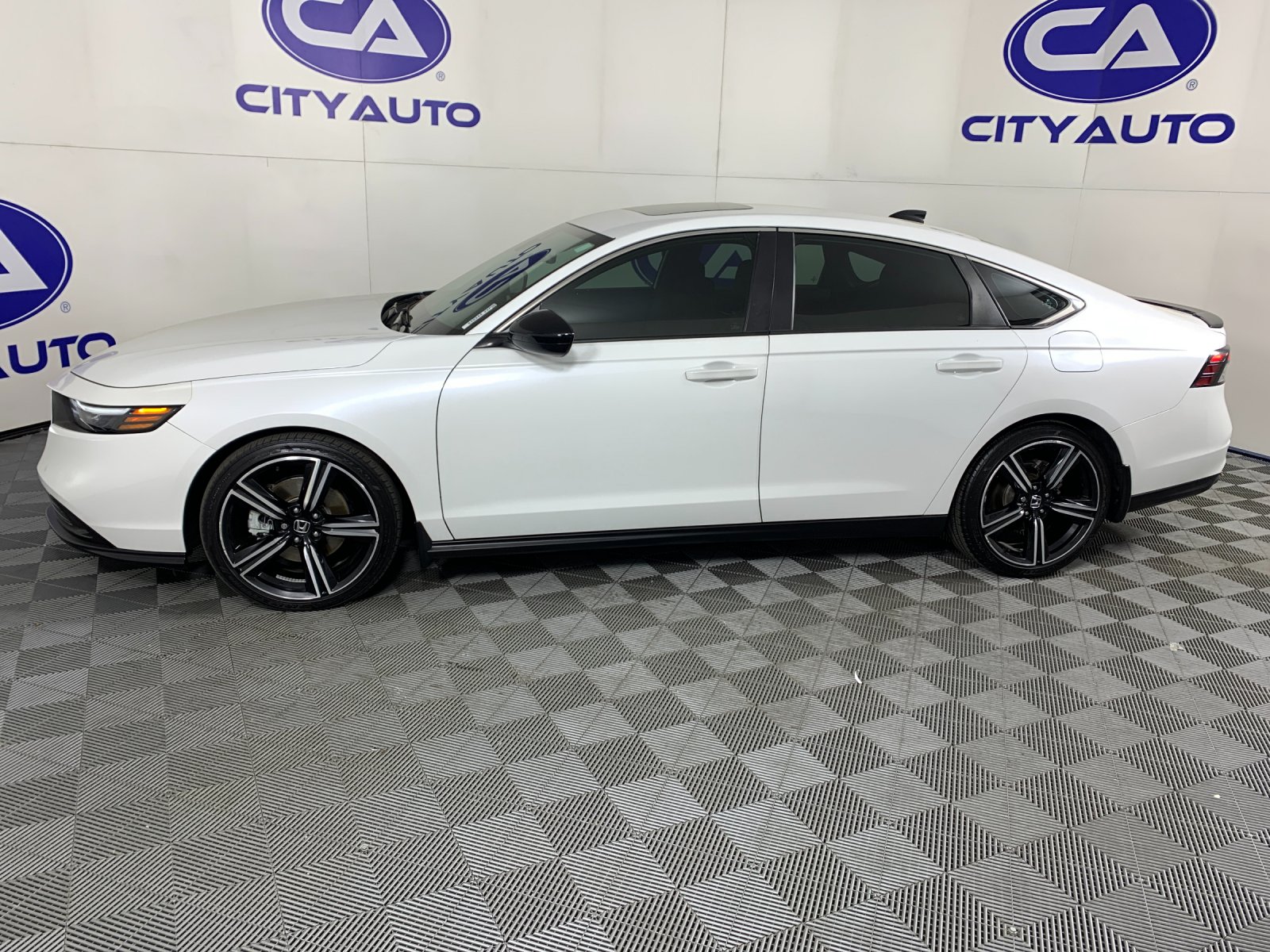Used 2023 Honda Accord Hybrid Sedan