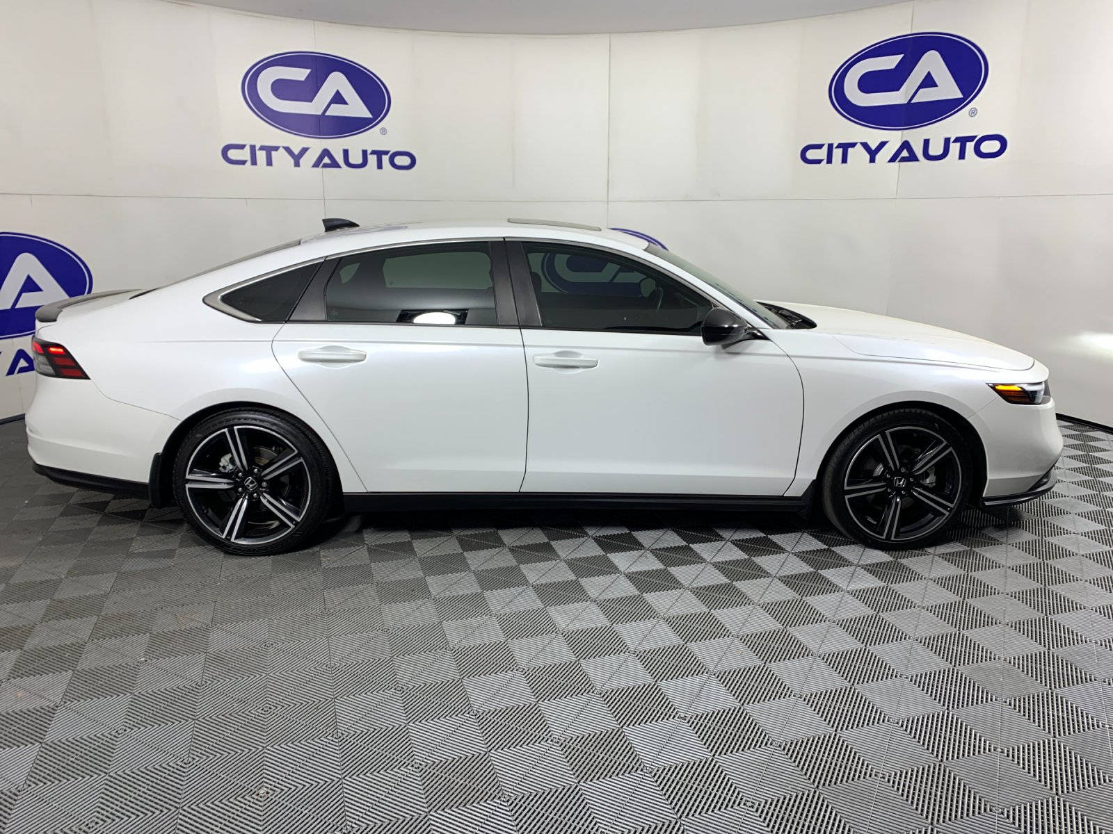 Used 2023 Honda Accord Hybrid Sedan
