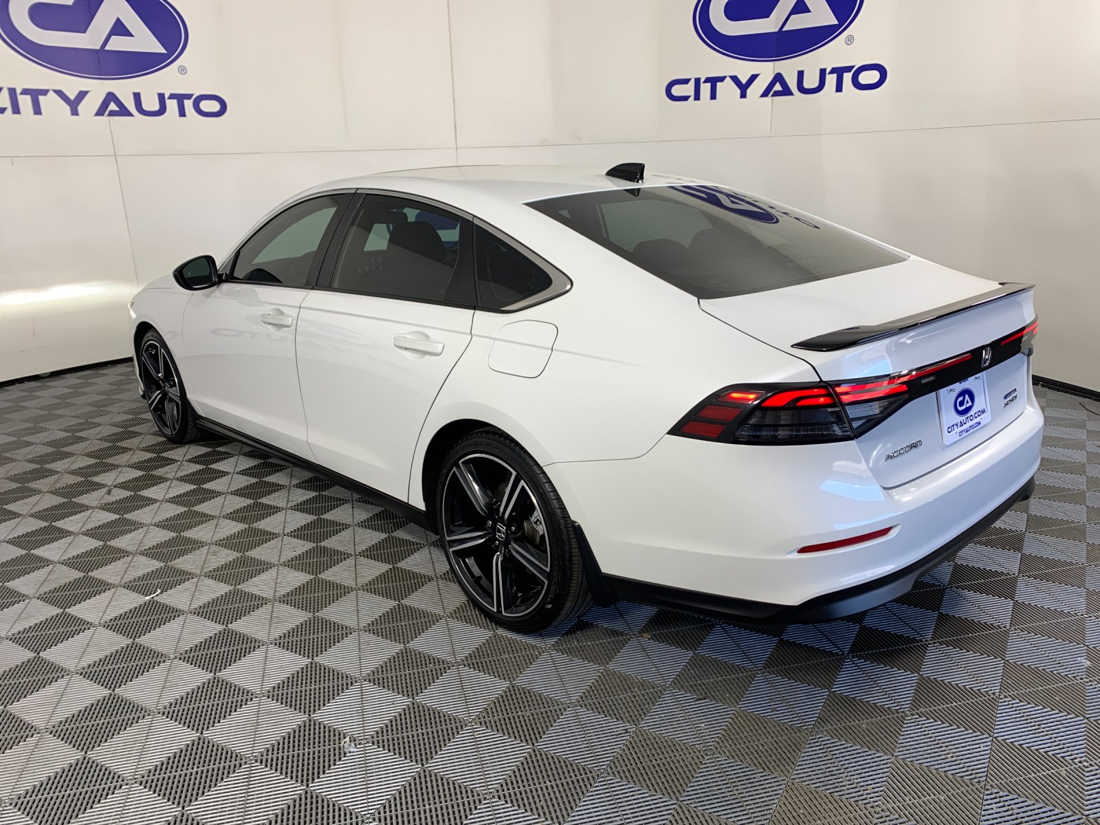 Used 2023 Honda Accord Hybrid Sedan