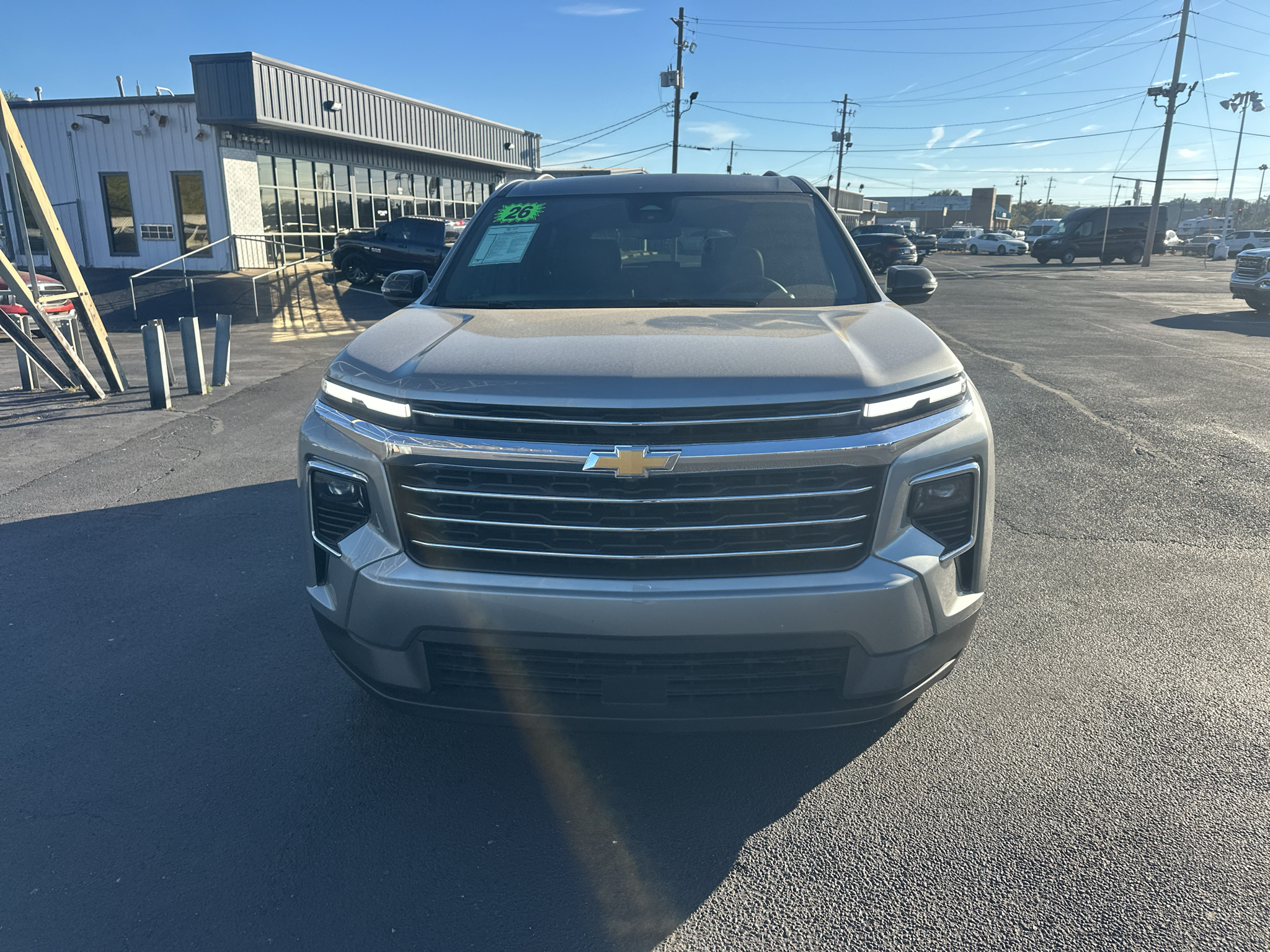 Vehicle photo 2