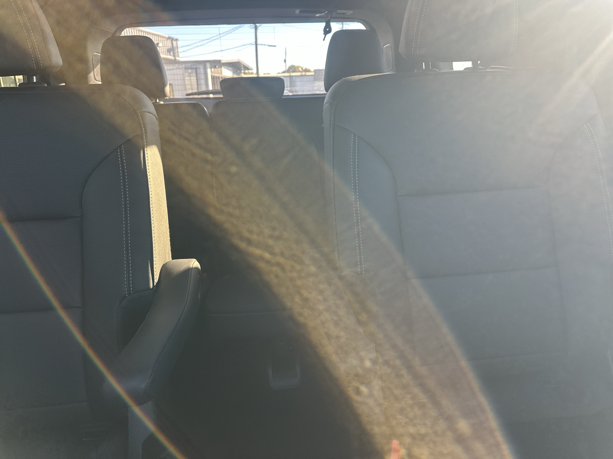 Vehicle photo 14
