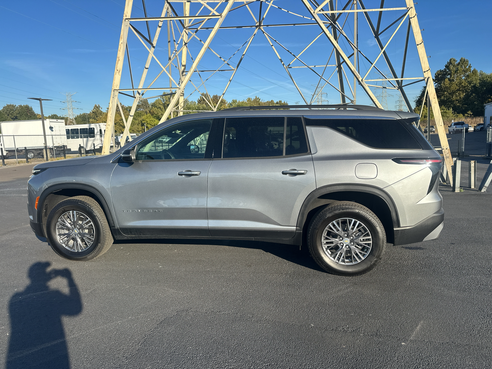 Vehicle photo 9
