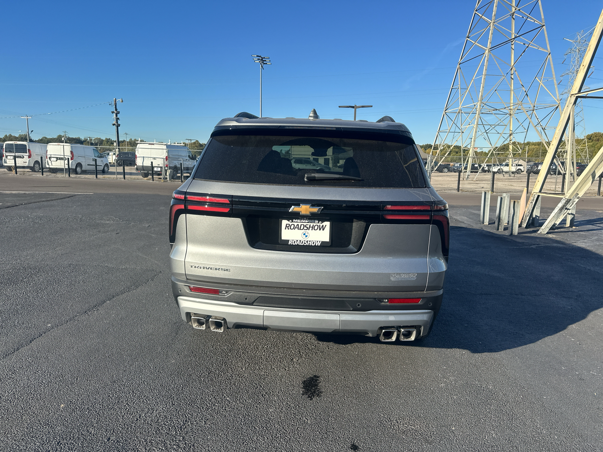 Vehicle photo 6