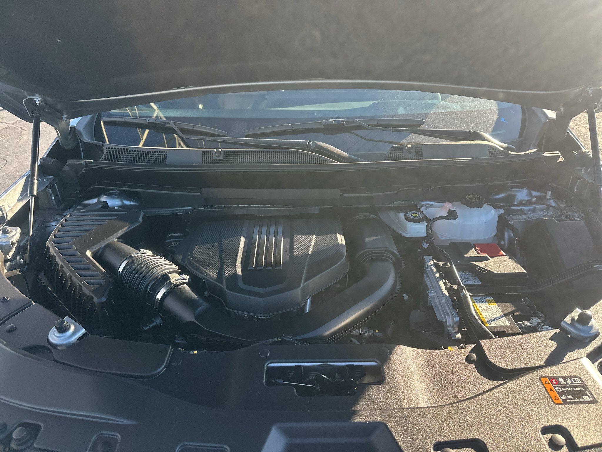 Vehicle photo 19
