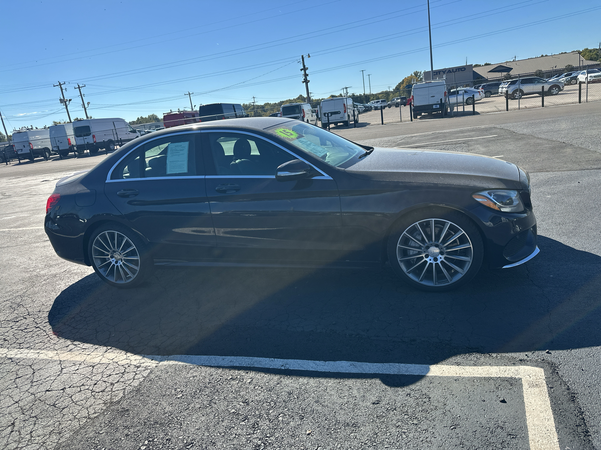 Vehicle photo 22